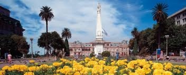 Bs As: PLAZA DE MAYO + SAN TELMO + FIESTA DE LA FLOR