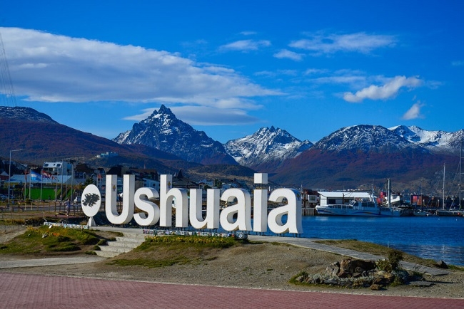 USHUAIA- LOW COST
