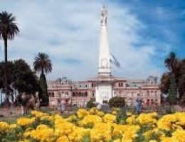 Bs As: PLAZA DE MAYO + SAN TELMO + FIESTA DE LA FLOR
